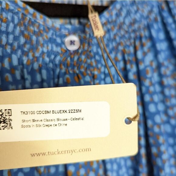 Tucker Short Sleeve Classic Blouse Celestial Spots in Silk Crepe de Chine - Picture 5 of 7